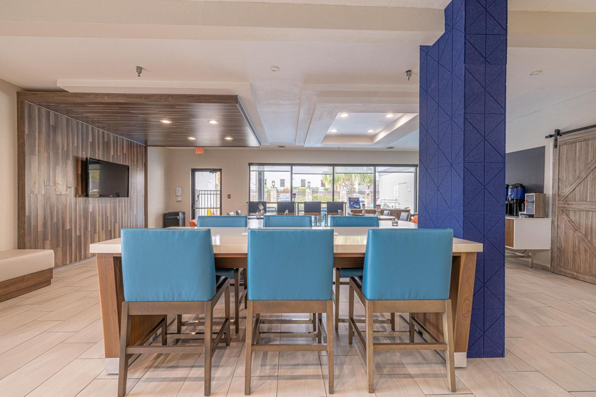 Holiday Inn Express & Suites College Station By Ihg Eksteriør billede