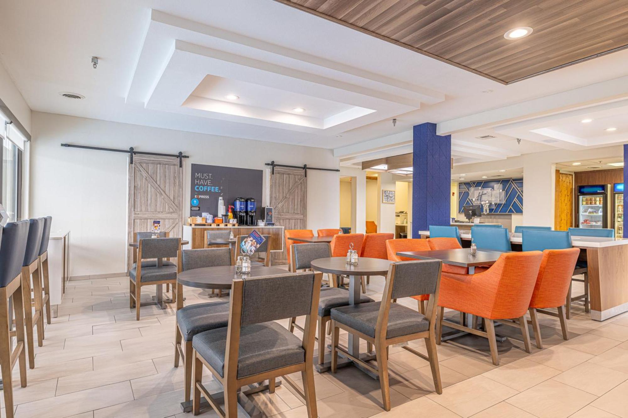 Holiday Inn Express & Suites College Station By Ihg Eksteriør billede